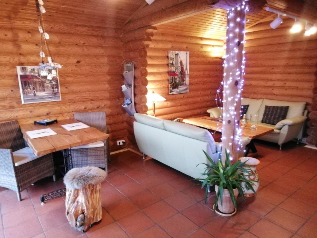 Ferienwohnung Blockhaus Juka Vinningen 外观 照片